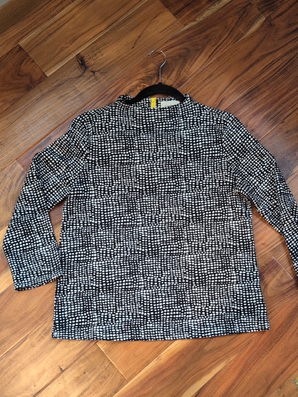 Melloday Women's Black & White Patterned Long-Sleeve Top